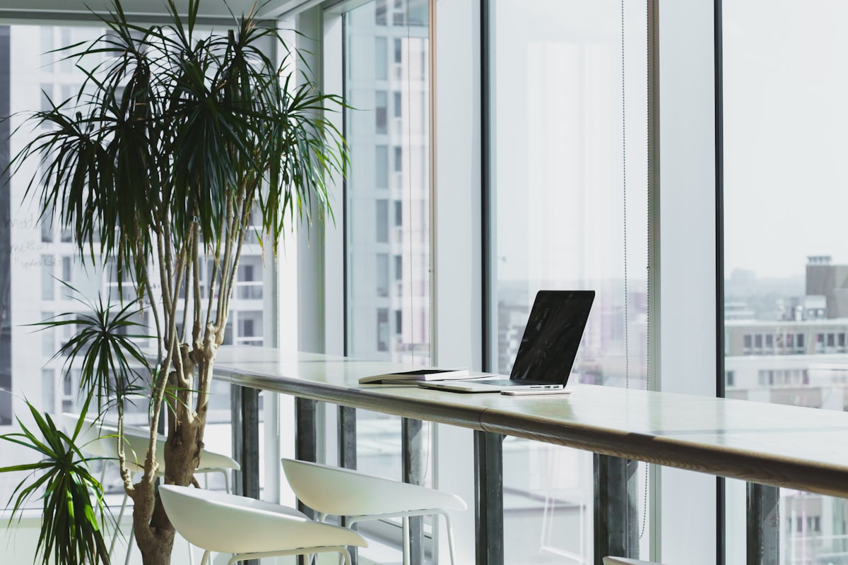 Glass & Aluminum Office Dividers